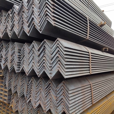SS 304 201 316L Angle en acier inoxydable 50*50mm 60*60mm laminé à chaud pour les structures