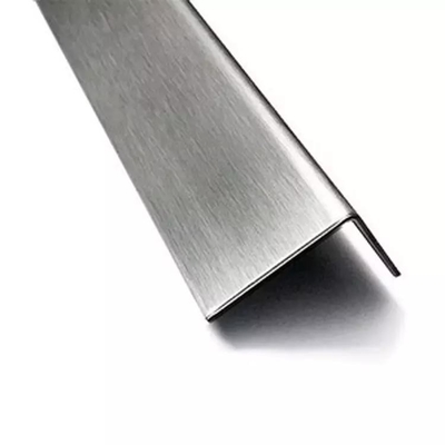 SS AISI ASTM JIS 201 304 321H de haute qualité Barre d'angle en acier inoxydable 5 mm 10 mm épaisseur